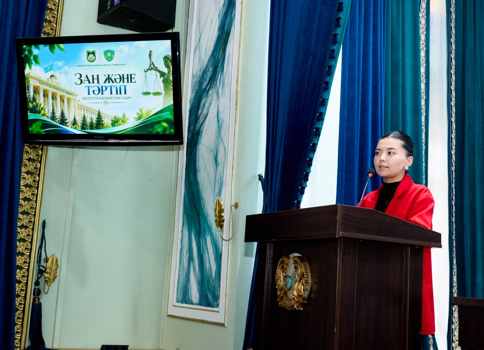 KazNARU СТУДЕНТТЕРІНЕ ЗАҢ МЕН ТӘРТІПТІҢ МАҢЫЗЫ ТҮСІНДІРІЛДІ