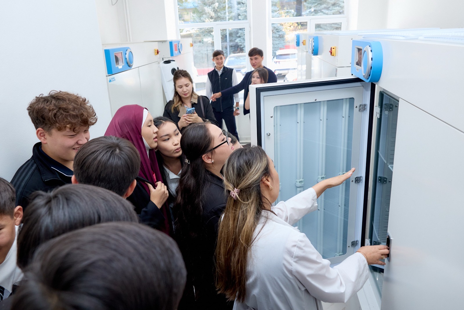 KazNARU HOSTS OPEN DAY FOR SCHOOL STUDENTS