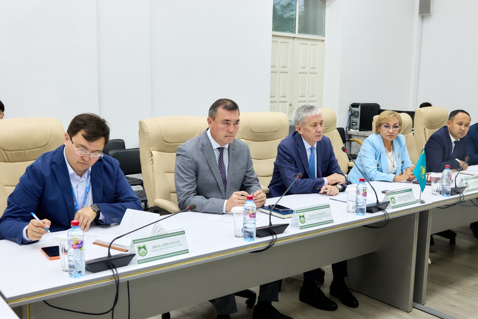 KazNARU МЕН НИНЬСЯ-ХУЭЙ ТҰЗДАНҒАН АУЫЛ ШАРУАШЫЛЫҒЫ ЖЕРЛЕРІН ТИІМДІ ПАЙДАЛАНУ ЖОЛДАРЫН ТАЛҚЫЛАДЫ