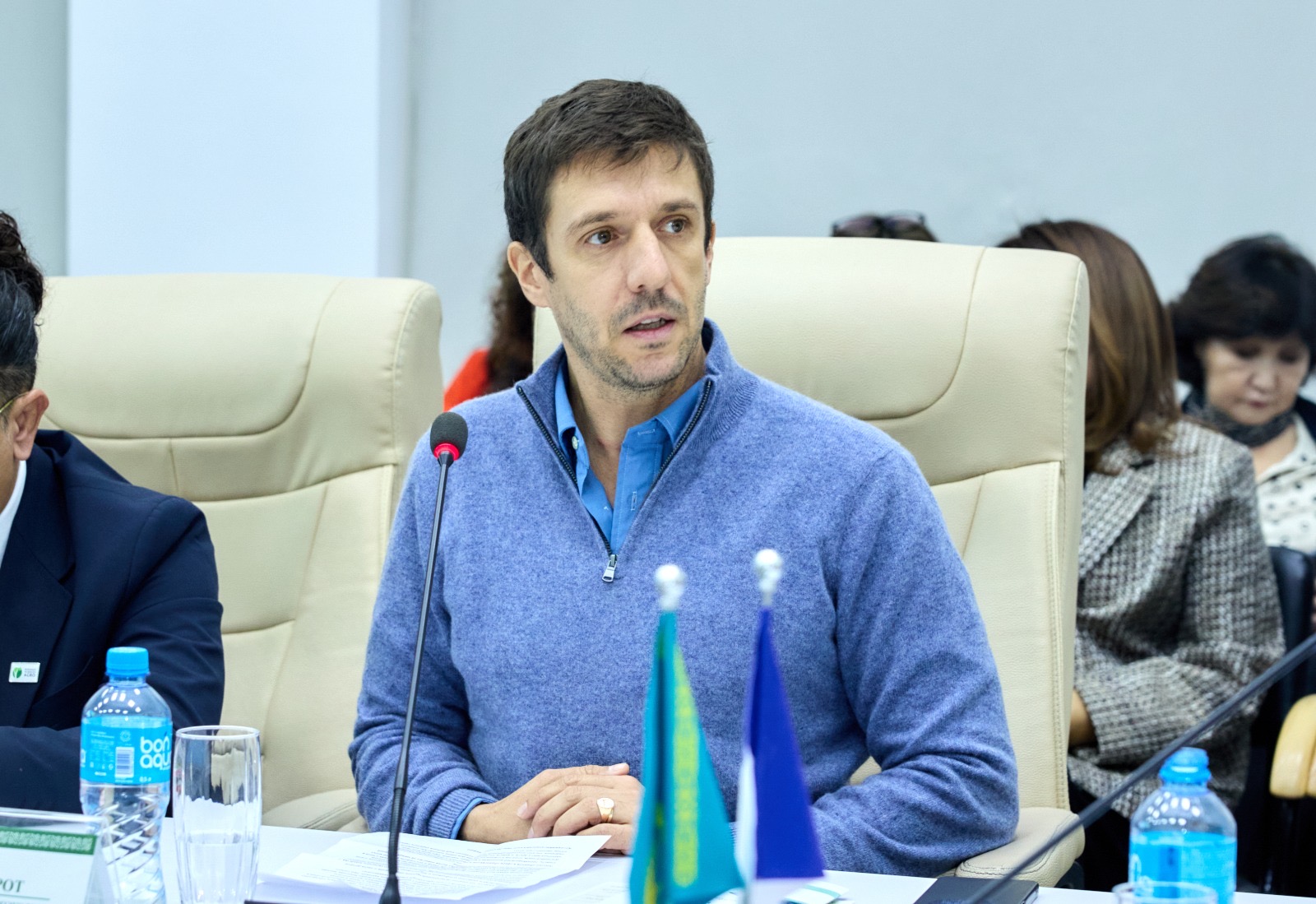 KazNARU: ФРАНЦУЗ МАМАНДАРЫ ҚАЗАҚСТАНДА ЖҮЗІМ ШАРУАШЫЛЫҒЫН ДАМЫТУҒА ҮЛЕС ҚОСАДЫ