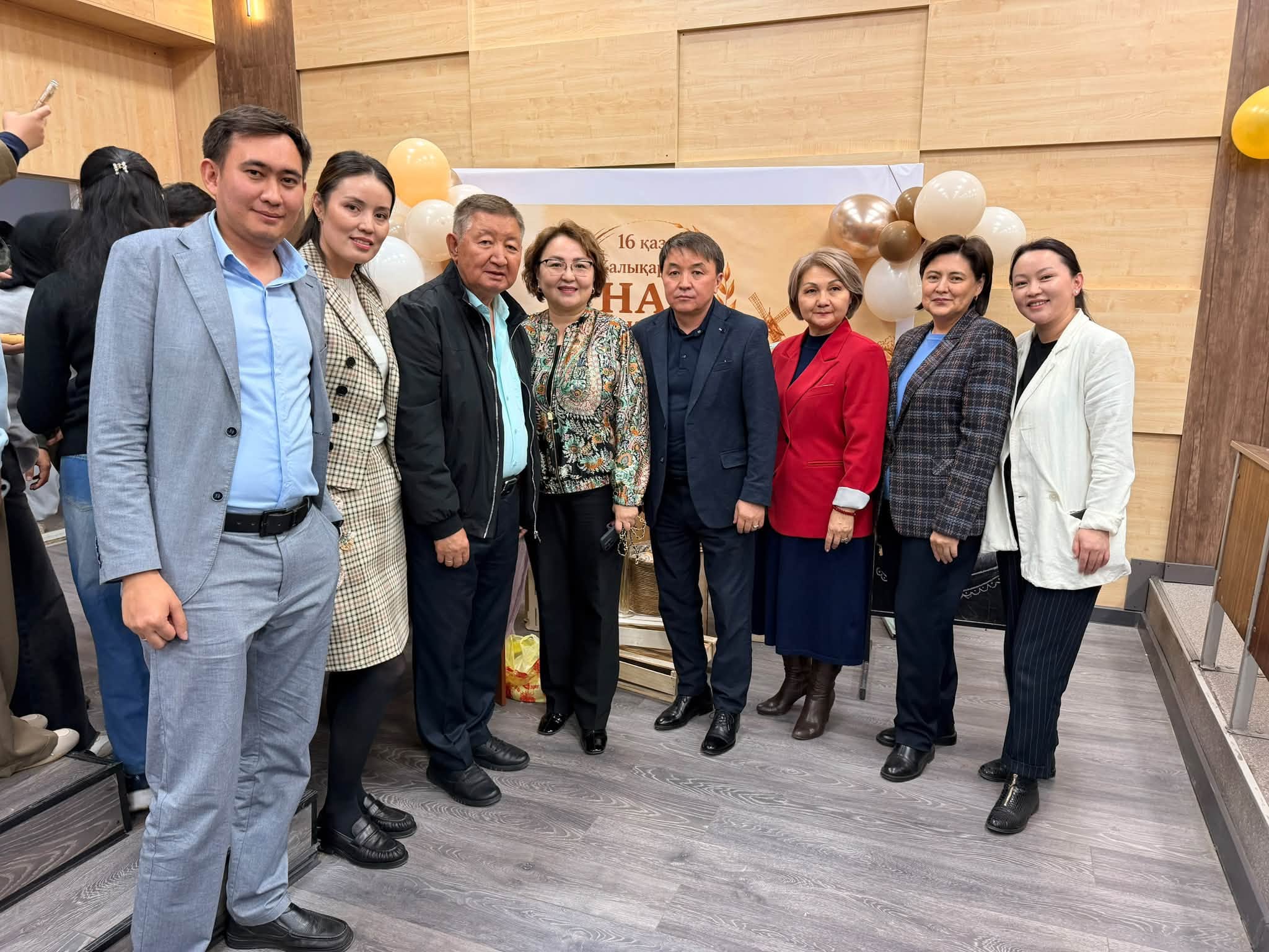 KazNARU СТУДЕНТТЕРІ ДҮНИЕЖҮЗІЛІК НАН КҮНІН АТАП ӨТТІ