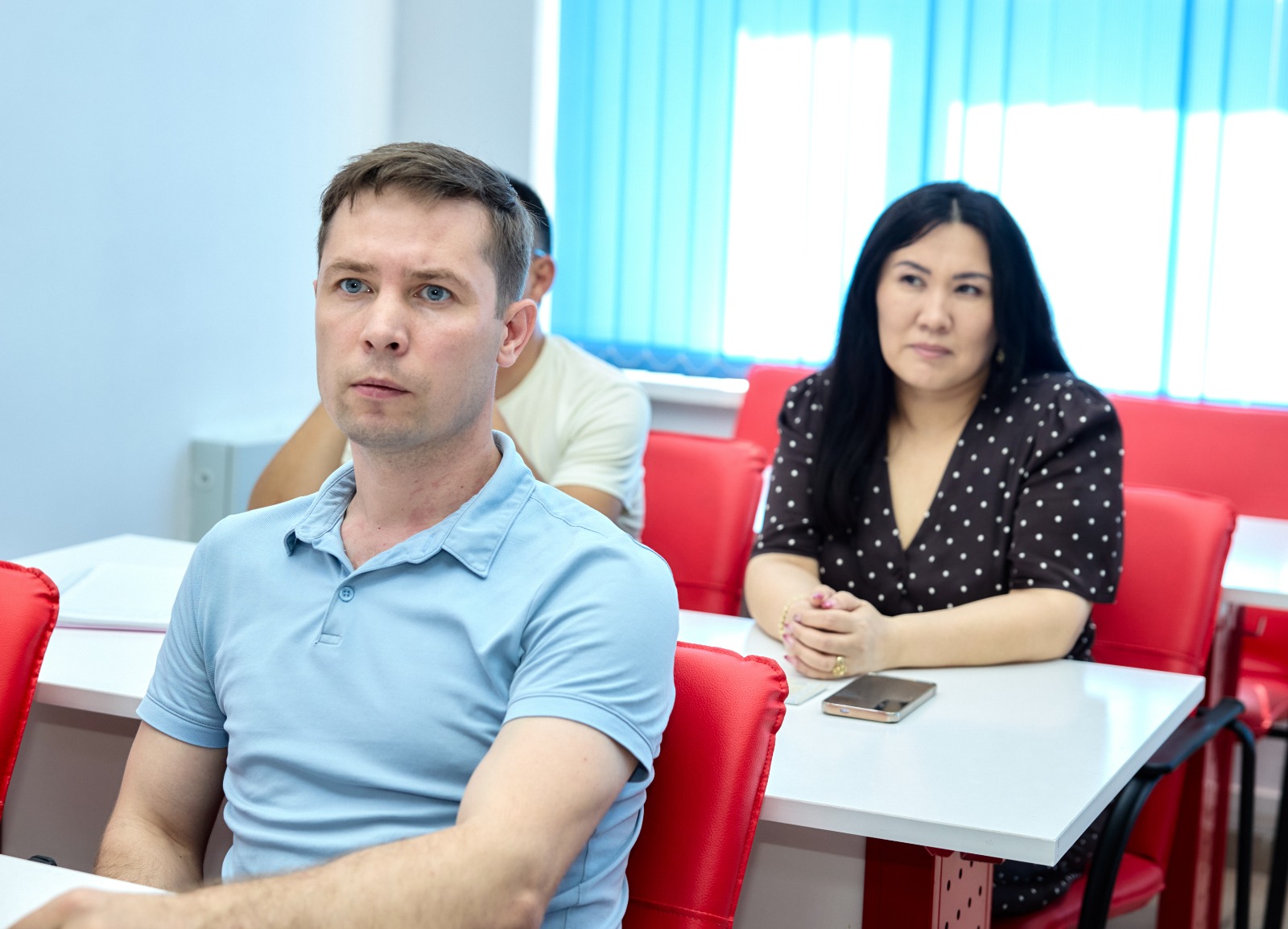 DR. SALEH TAGHVAEIAN KAZNARU ЖАЗҒЫ МЕКТЕБІНДЕ ДӘРІС ОҚЫДЫ