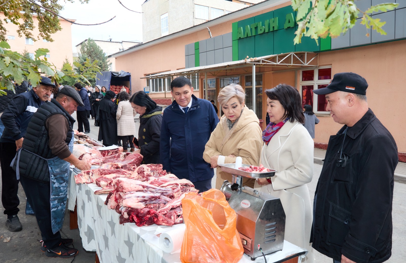 🇰🇿 РЕСПУБЛИКА КҮНІ ҚАРСАҢЫНДАҒЫ БЕРЕКЕЛІ ЖӘРМЕҢКЕ