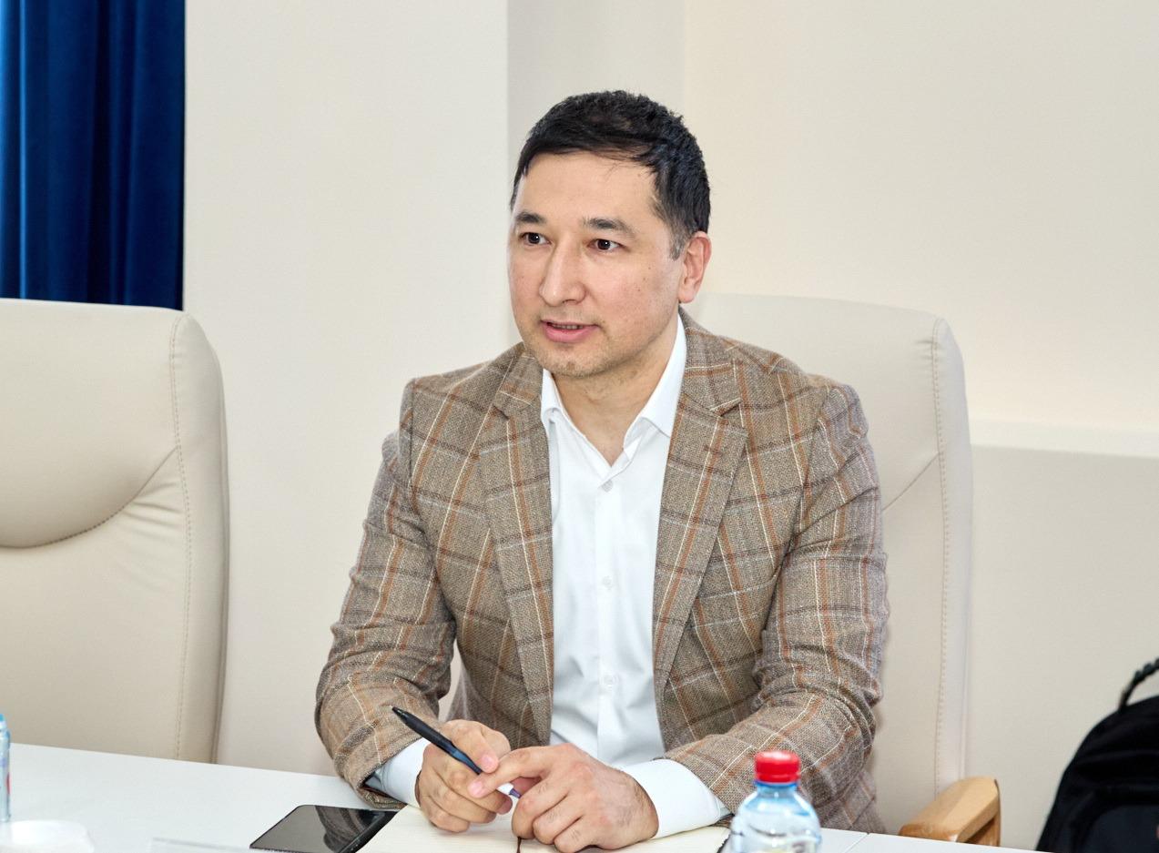 KazNARU-да HARVARD BUSINESS IMPACT ПЛАТФОРМАСЫНЫҢ МҮМКІНДІКТЕРІ ТАНЫСТЫРЫЛДЫ