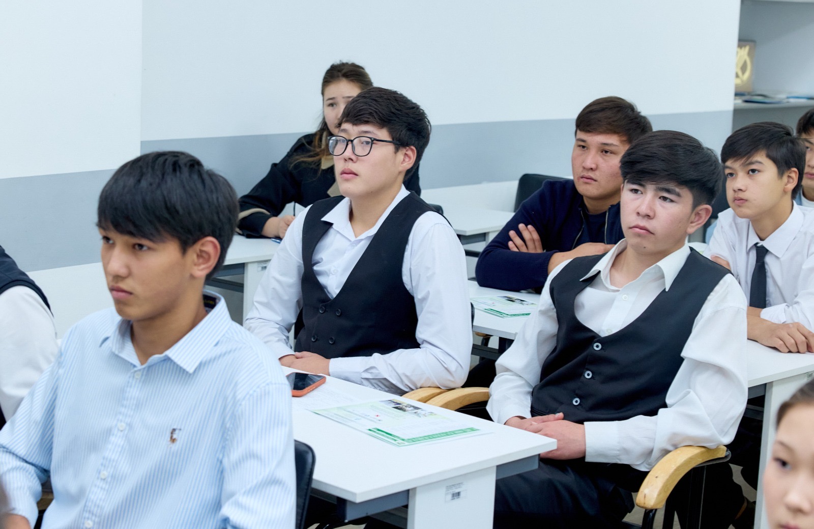 KazNARU HOSTS OPEN DAY FOR SCHOOL STUDENTS